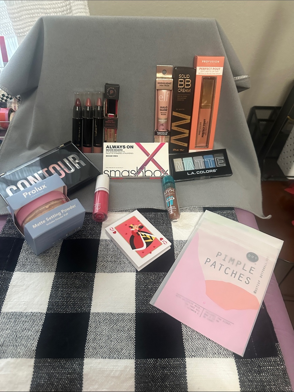 16 pc bundle of Assorted Women’s Makeup - NWT